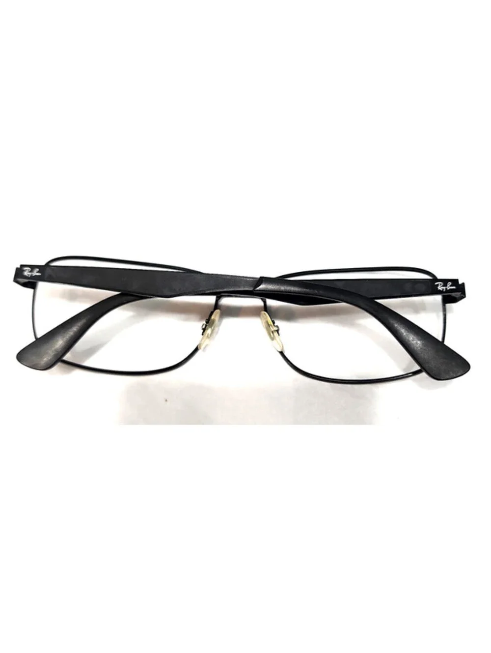 Ray-Ban very good